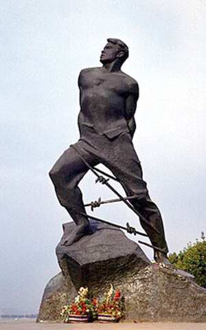 Kazan Russia monument to Musa Dzhalil photo